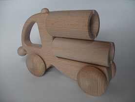 Auto s rourkovými bubínky