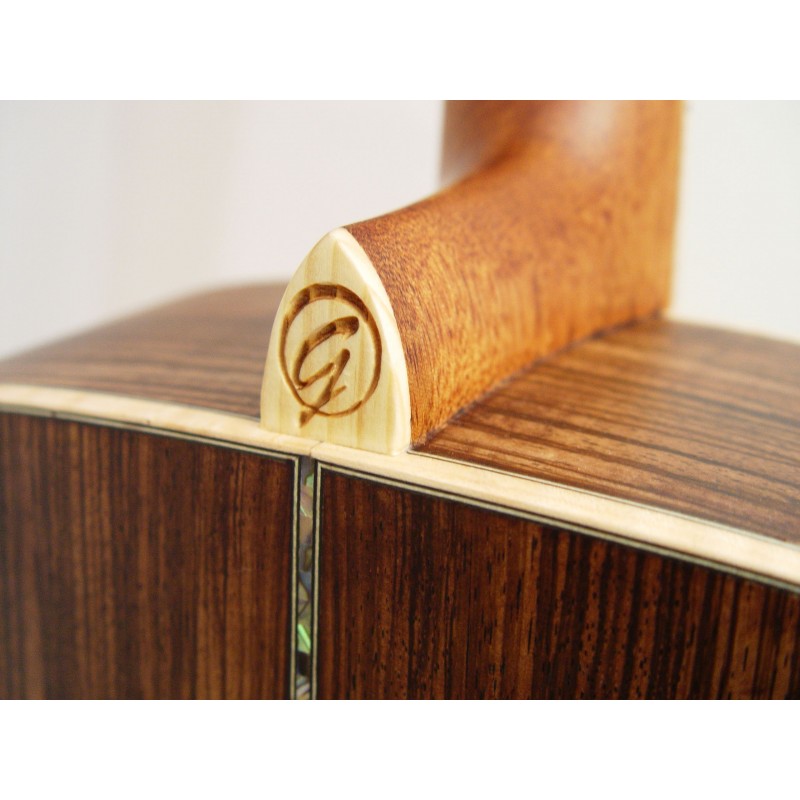 GILMOUR Robust - akustická kytara Dreadnought