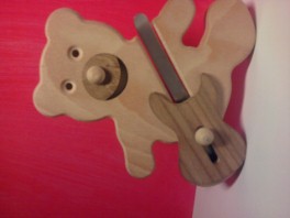 Medvídek "baskytarista"